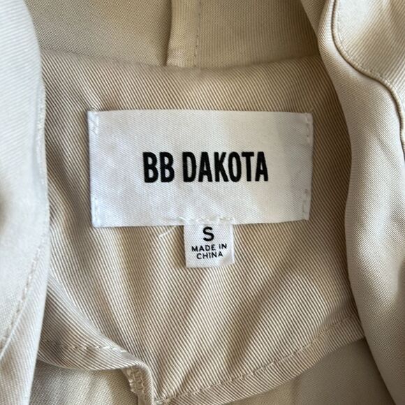 NORDSTROM BB DAKOTA HALLET DRAPE FRONT VEST TENCEL BONE TAN SIZE SMALL - Picture 9 of 11